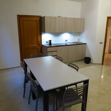 Affittacamere La Scarpa Del Duca Modena